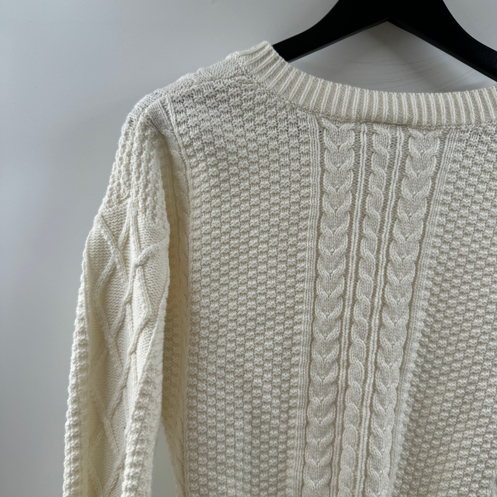 St. John’s Bay Ivory Cable Knit V-Neck Sweater – Women’s S - Picture 7 of 8